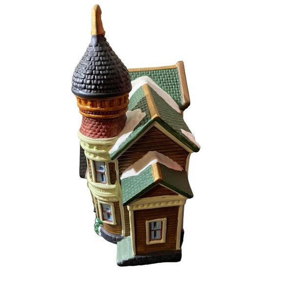 Santa’s Workbench Collection Towne Series “Talbot Place” 6” - Picture 3 of 10